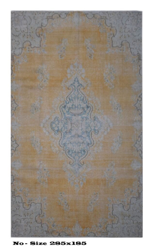 VINTAGE RUG